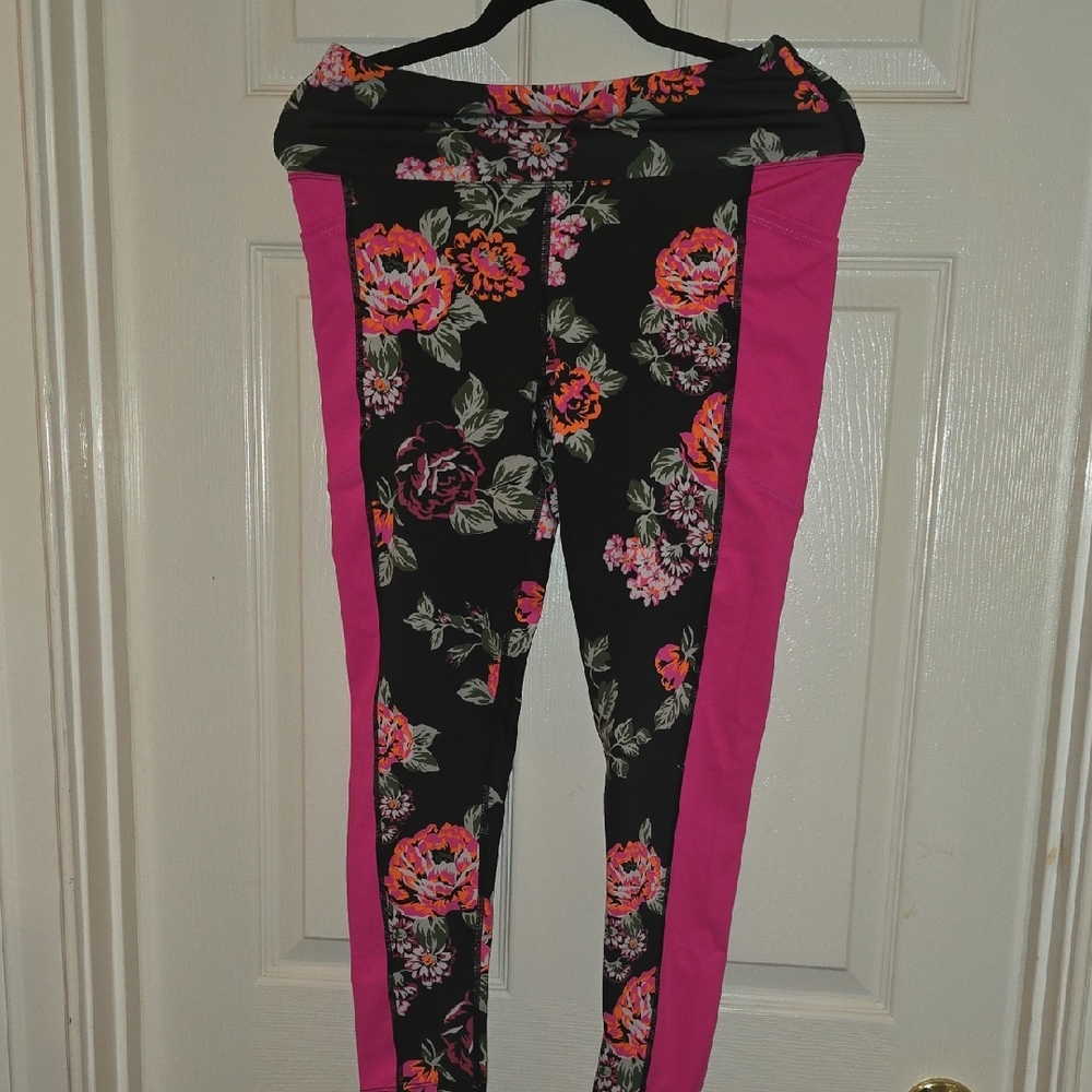 LuLaRoe Rise Black Leggings‎ with Green and Pink Floral